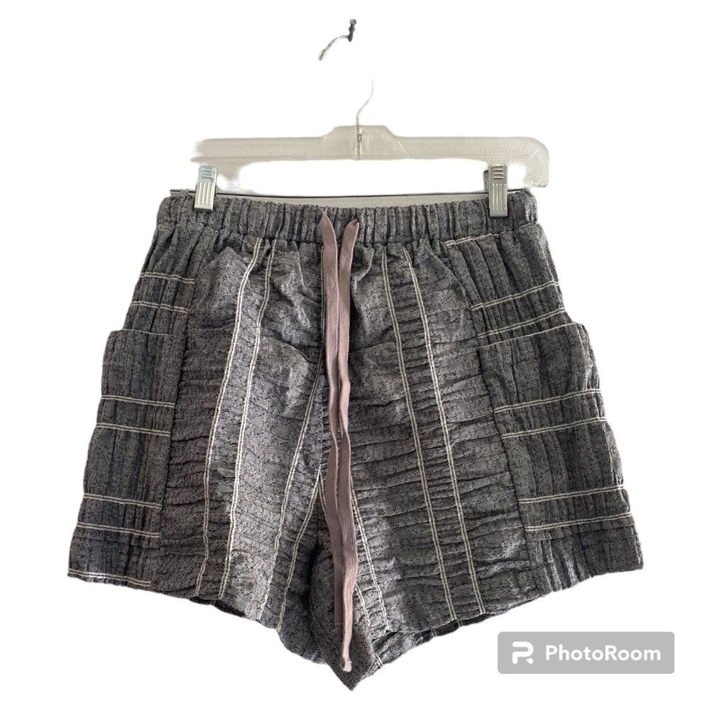 Doe & Rae Plaid Drawstring Shorts with Pockets Size S Gray